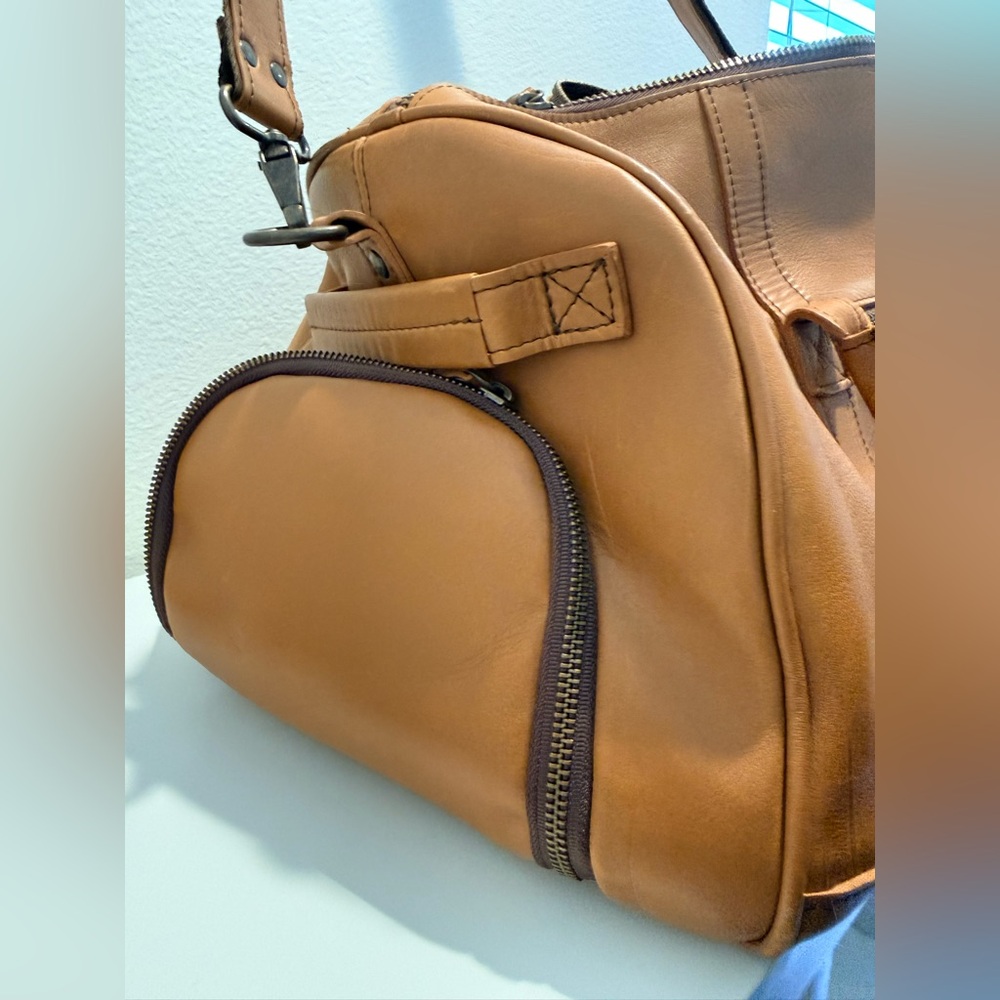 Kodiak Tan Leather Duffel Bag - Picture 6 of 7
